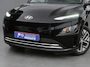 Hyundai Kona Electric EV Comfort 39 kWh | Dealer onderhouden, 1e eigenaar, Warmtepomp, Stoel/stuur-verwarming, Cruise control, Navigatie, Carplay, Camera, Parkeersensoren achter.