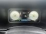 Hyundai Kona Electric EV Comfort 39 kWh | Dealer onderhouden, 1e eigenaar, Warmtepomp, Stoel/stuur-verwarming, Cruise control, Navigatie, Carplay, Camera, Parkeersensoren achter.