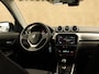 Suzuki Vitara 1.4 Boosterjet Select Smart Hybrid - ORIGINEEL NEDERLANDSE AUTO - AFNEEMBARE TREKHAAK - TREKGEWICHT 1500 KG - DODEHOEKDETECTIE - APPLE CARPLAY/ANDROID AUTO - BLUETOOTH TELEFOONVOORBEREIDING - CRUISE CONTROL ADAPTIEF - CLIMATE CONTROL - VOORSTOELEN VERWARMD -