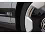 Volkswagen ID. Buzz Pro Bulli 86 kWh LWB 7p. Harman & Kardon 7p head up 3 zone clima area view LED matrix Bulli Edition 20" LMV elektrische achterklep sluithulp schuifdeuren