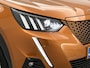 Peugeot e-2008 EV 136pk GT Pack 50 kWh Automaat | 1ste Eigenaar | Schuif-/Kanteldak | Navigatie | Climate Control | Adaptieve Cruise Control | Camera | 18"LMV | LED | Keyless Entry/Start | Apple Carplay/Android Auto |