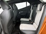 Peugeot e-2008 EV 136pk GT Pack 50 kWh Automaat | 1ste Eigenaar | Schuif-/Kanteldak | Navigatie | Climate Control | Adaptieve Cruise Control | Camera | 18"LMV | LED | Keyless Entry/Start | Apple Carplay/Android Auto |