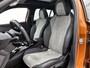 Peugeot e-2008 EV 136pk GT Pack 50 kWh Automaat | 1ste Eigenaar | Schuif-/Kanteldak | Navigatie | Climate Control | Adaptieve Cruise Control | Camera | 18"LMV | LED | Keyless Entry/Start | Apple Carplay/Android Auto |