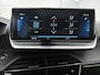 Peugeot e-2008 EV 136pk GT Pack 50 kWh Automaat | 1ste Eigenaar | Schuif-/Kanteldak | Navigatie | Climate Control | Adaptieve Cruise Control | Camera | 18"LMV | LED | Keyless Entry/Start | Apple Carplay/Android Auto |