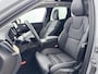 Volvo XC60 T6 Recharge Ultra Dark | 20" | Luchtvering | Trekhaak | Head-Up | Panoramadak | Elektr. verst. stoelen | Full LED | Harman Kardon | ACC | BLIS
