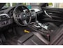 BMW 3-Serie Gran Turismo 320i High Executive | Sport Line | NL auto | Keyless entry | Panoramadak | Xenon | HiFi audio | Navigatie Professional | Cruise control | M-sportstuur | PDC