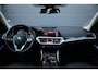 BMW 3-Serie 320i M-Sport LED/VIRTUAL/SFEER/PANORAMADAK/LEDER+S.VERWAMRING/19" LMV/PDC/CRUISE/ECC/12 MND GARANTIE!