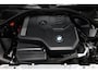 BMW 3-Serie 320i M-Sport LED/VIRTUAL/SFEER/PANORAMADAK/LEDER+S.VERWAMRING/19" LMV/PDC/CRUISE/ECC/12 MND GARANTIE!