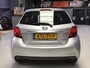 Toyota Yaris 1.5 Hybrid Executive I Camera I Stoelverw I Navi I Cruise I Clima I BT I New Apk + Kln Brt I Compl. Onderh. I Zuinig.