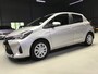 Toyota Yaris 1.5 Hybrid Executive I Camera I Stoelverw I Navi I Cruise I Clima I BT I New Apk + Kln Brt I Compl. Onderh. I Zuinig.