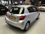 Toyota Yaris 1.5 Hybrid Executive I Camera I Stoelverw I Navi I Cruise I Clima I BT I New Apk + Kln Brt I Compl. Onderh. I Zuinig.