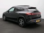 Mercedes-Benz EQA 250 Business Solution AMG 67 kWh | AMG Line | Night Pakket | Panoramadak | Sfeerverlichting | Ledkoplampen. Inclusief 24 maanden MB Certified garantie voor Europa.
