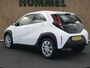 Toyota Aygo X 1.0 VVT-i MT Play - ORIGINEEL NEDERLANDSE AUTO - ACHTERUITRIJCAMERA - APPLE CARPLAY/ANDROID AUTO - CRUISE CONTROL ADAPTIEF - AIRCO - VERKEERSBORDDETECTIE - GROOTLICHTASSISTENT - LEDEREN STUURWIEL - DAB-ONTVANGER - BLUETOOTH TELEFOONVOORBEREIDING