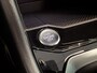 Volkswagen T-Roc 1.5 TSI Style | Adaptive cruise | IQ light | Standkachel | Keyless | Digidash | Achteruitrijcamera | Clima | Stoelverwarming |