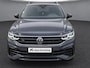 Volkswagen Tiguan 1.4TSIeHybrid 180kW/245PK R-Line Business+ · Navigatie · Apple/Android Car Play · Camera + Parkeersensoren