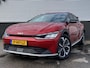 Kia EV6 Air 58 kWh Navigatie, dodehoekdetectie, stoel- & stuurverwarming, Apple CarPlay/Android Auto, parkeersensoren rondom