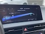 Kia EV6 Air 58 kWh Navigatie, dodehoekdetectie, stoel- & stuurverwarming, Apple CarPlay/Android Auto, parkeersensoren rondom