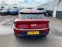 Kia EV6 Air 58 kWh Navigatie, dodehoekdetectie, stoel- & stuurverwarming, Apple CarPlay/Android Auto, parkeersensoren rondom