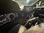 Volkswagen T-Roc Volkswagen T-Roc 2.0 TSI 4-Motion R-Line Pano, Keyless 300 PK Zeldzaam op de markt. Bizar snel. Vol opties. Pure liefhebbersauto.