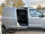 Ford Transit Courier E-Transit Limited 44 kWh 136pk | Adaptive cruise control | Navigatie | Laadvloerbescherming | Trekhaak | LED Laadruimteverlichting |