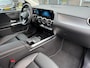 Mercedes-Benz B-klasse 180 Business Solution AMG | 1E EIGENAAR | 3/6/12MND GARANTIE | LEDER | LED | AUTOMAAT | DAB | CARPLAY | CRUISE | CLIMA | STOELVERWM. |