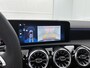 Mercedes-Benz A-klasse 180 AMG Nightpakket | Panoramadak | Sfeerverlichting | Keyless Go | CarPlay | Keyless GO | Stoelverwarming | Inclusief 24 maanden Mercedes-Benz Certified garantie voor Europa.