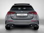 Mercedes-Benz A-klasse 180 AMG Nightpakket | Panoramadak | Sfeerverlichting | Keyless Go | CarPlay | Keyless GO | Stoelverwarming | Inclusief 24 maanden Mercedes-Benz Certified garantie voor Europa.