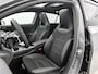 Mercedes-Benz A-klasse 180 AMG Nightpakket | Panoramadak | Sfeerverlichting | Keyless Go | CarPlay | Keyless GO | Stoelverwarming | Inclusief 24 maanden Mercedes-Benz Certified garantie voor Europa.