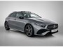 Mercedes-Benz A-klasse 180 AMG Nightpakket | Panoramadak | Sfeerverlichting | Keyless Go | CarPlay | Keyless GO | Stoelverwarming | Inclusief 24 maanden Mercedes-Benz Certified garantie voor Europa.