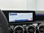 Mercedes-Benz A-klasse 180 AMG Nightpakket | Panoramadak | Sfeerverlichting | Keyless Go | CarPlay | Keyless GO | Stoelverwarming | Inclusief 24 maanden Mercedes-Benz Certified garantie voor Europa.