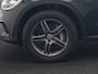 Mercedes-Benz GLC 300e 4MATIC PHEV 313pk Dealer O.H | Panodak | Sportstoelen Verwarmd | Sfeerverlichting | Cruise Control | Blis | Apple Carplay | Navigatie | 18"L.M | Plug In Hybrid
