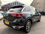 Volkswagen T-Roc 1.5 TSI Style Business Panoramadak, Stoelverwarming, App Connect