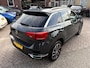 Volkswagen T-Roc 1.5 TSI Style Business Panoramadak, Stoelverwarming, App Connect
