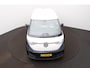 Volkswagen ID. Buzz 1st Max 77kWh IQ light - Park Assist - ACC - Trekhaak - 360 Camera - Navigatie - SoH 98%