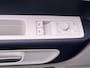 Volkswagen ID. Buzz 1st Max 77kWh IQ light - Park Assist - ACC - Trekhaak - 360 Camera - Navigatie - SoH 98%