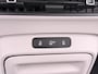 Volkswagen ID. Buzz 1st Max 77kWh IQ light - Park Assist - ACC - Trekhaak - 360 Camera - Navigatie - SoH 98%
