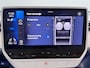 Volkswagen ID. Buzz 1st Max 77kWh IQ light - Park Assist - ACC - Trekhaak - 360 Camera - Navigatie - SoH 98%