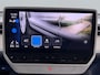 Volkswagen ID. Buzz 1st Max 77kWh IQ light - Park Assist - ACC - Trekhaak - 360 Camera - Navigatie - SoH 98%