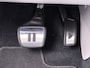 Volkswagen ID. Buzz 1st Max 77kWh IQ light - Park Assist - ACC - Trekhaak - 360 Camera - Navigatie - SoH 98%