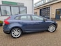 Volvo V40 Cross Country T3 Nordic+ | Lichtmetalen velgen 17" | Stoelverwarming | Verwarmbare voorruit
