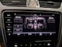 Skoda Octavia Combi 2.0 TSI 191PK Style Business | Leder | Adaptive cruise | Afn. trekhaak | Camera | Carplay | Dealer onderhouden