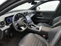 Mercedes-Benz C-klasse Estate 300 e AMG Line | AMG-LIne In en exterieru | Sfeefverlichting | Stoe verwarming + Koeling | Trekhaak | Pano- Schuif kanteldak | Inclusief 24 maanden Mercedes-Benz Certified garantie voor Europa.