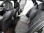 Mercedes-Benz C-klasse Estate 300 e AMG Line | AMG-LIne In en exterieru | Sfeefverlichting | Stoe verwarming + Koeling | Trekhaak | Pano- Schuif kanteldak | Inclusief 24 maanden Mercedes-Benz Certified garantie voor Europa.
