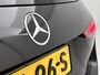 Mercedes-Benz C-klasse Estate 300 e AMG Line | AMG-LIne In en exterieru | Sfeefverlichting | Stoe verwarming + Koeling | Trekhaak | Pano- Schuif kanteldak | Inclusief 24 maanden Mercedes-Benz Certified garantie voor Europa.