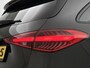 Mercedes-Benz C-klasse Estate 300 e AMG Line | AMG-LIne In en exterieru | Sfeefverlichting | Stoe verwarming + Koeling | Trekhaak | Pano- Schuif kanteldak | Inclusief 24 maanden Mercedes-Benz Certified garantie voor Europa.