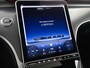 Mercedes-Benz C-klasse Estate 300 e AMG Line | AMG-LIne In en exterieru | Sfeefverlichting | Stoe verwarming + Koeling | Trekhaak | Pano- Schuif kanteldak | Inclusief 24 maanden Mercedes-Benz Certified garantie voor Europa.