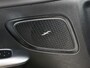 Mercedes-Benz C-klasse Estate 300 e AMG Line | AMG-LIne In en exterieru | Sfeefverlichting | Stoe verwarming + Koeling | Trekhaak | Pano- Schuif kanteldak | Inclusief 24 maanden Mercedes-Benz Certified garantie voor Europa.