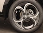 Alfa Romeo Junior 1.2 Turbo Hybrid Ibrida Sport Speciale | Techno Pack | Electrisch Panorama Schuifdak | LMV 18" | Two-Tone kleur | Spciale Actie Korting! |