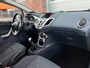 Ford Fiesta 1.4 Titanium! Clima! Cruise! PDC! Nieuwe APK!