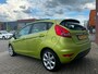 Ford Fiesta 1.4 Titanium! Clima! Cruise! PDC! Nieuwe APK!
